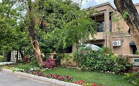 Riviera Courtyard Guest House Islamabad